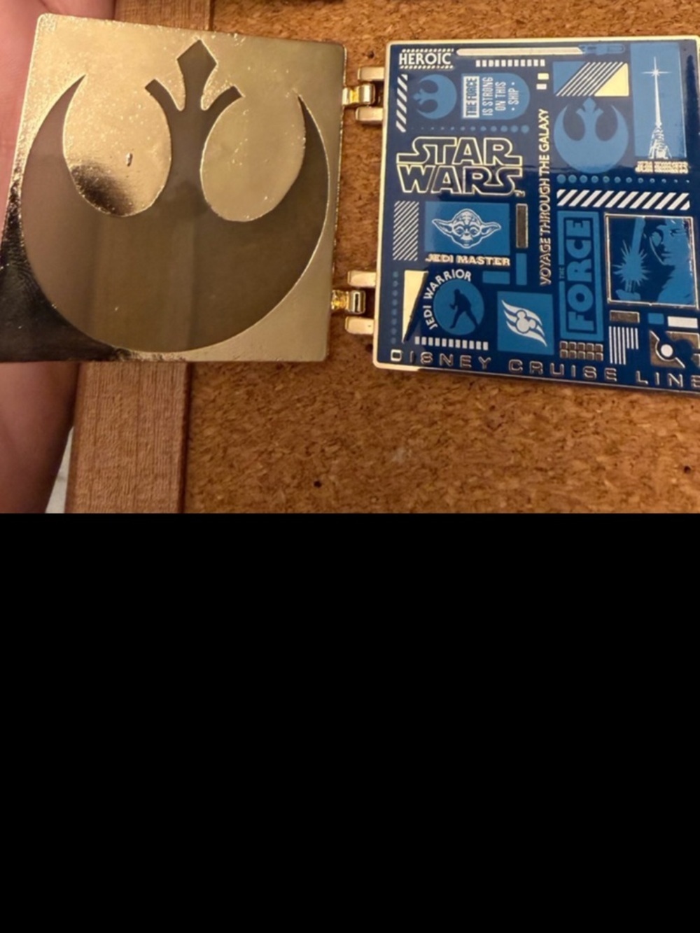 Authentic Disney Cruise Lines LE of 3000 Star Wars Pin - Picture 2 of 3